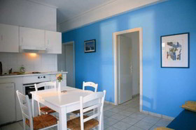 Daphne's Club Hotel Apartments