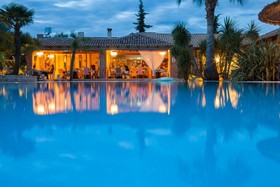 Achtis Hotel