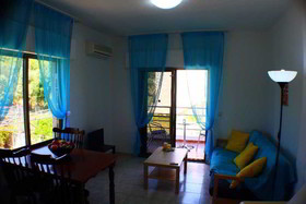 Salonikiou Beach Apartments & Villas