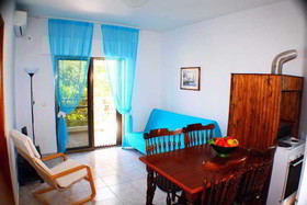 Salonikiou Beach Apartments & Villas