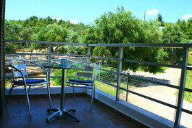 Salonikiou Beach Apartments & Villas