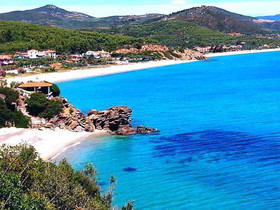 Salonikiou Beach Apartments & Villas