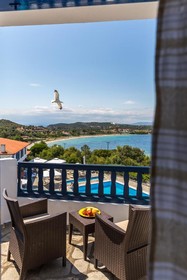Agionissi Resort