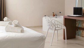 Electra Hotel
