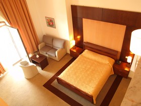 Aristoteles Holiday Resort & Spa