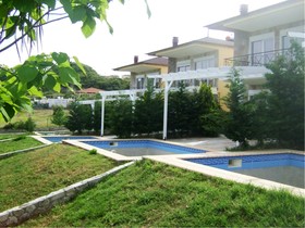 Bomo Villas Kosmas