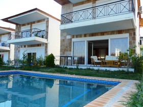 Bomo Villas Kosmas