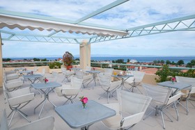 Arya Hotel