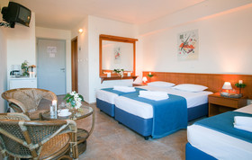 Arya Hotel