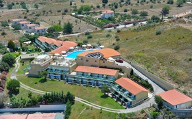 Arya Hotel