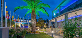 Dionysos Hotel & Suites