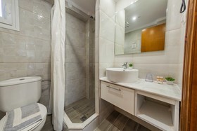 Sarantis Hotel & Suites