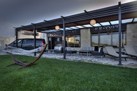 Sunny Villas Resort & Spa