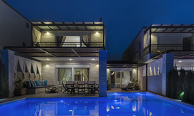 Sunny Villas Resort & Spa