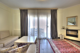 Sunny Villas Resort & Spa