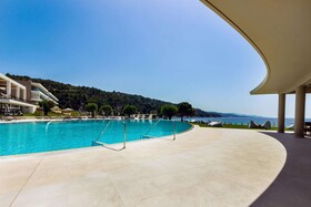 Ammoa Luxury Hotel & Spa Resort