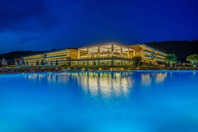 Ammoa Luxury Hotel & Spa Resort