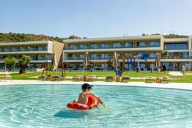 Ammoa Luxury Hotel & Spa Resort