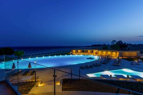 Ammoa Luxury Hotel & Spa Resort