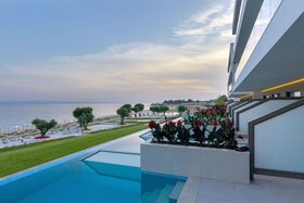 Ammoa Luxury Hotel & Spa Resort