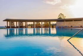 Ammoa Luxury Hotel & Spa Resort