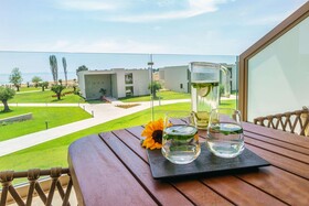Ammoa Luxury Hotel & Spa Resort