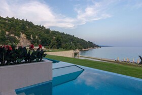 Ammoa Luxury Hotel & Spa Resort