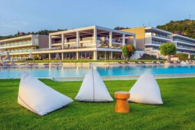 Ammoa Luxury Hotel & Spa Resort