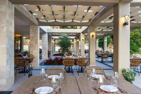Ammoa Luxury Hotel & Spa Resort