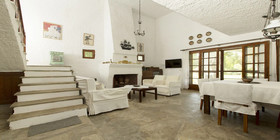 Greenlea Beachfront Villa Spathies