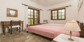 Greenlea Beachfront Villa Spathies