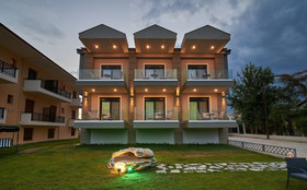 Grey House Apartments