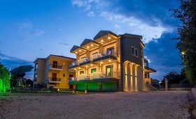 Grey House Apartments