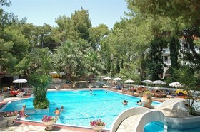 Porfi Beach Hotel