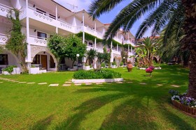 Porfi Beach Hotel