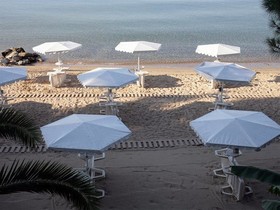 Porfi Beach Hotel