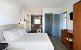 Assano Sea Front Luxury
