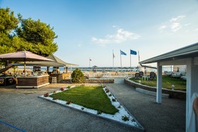 Coral Blue Beach Hotel