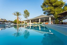 Coral Blue Beach Hotel