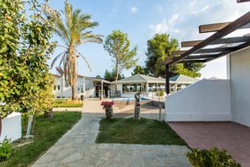 Coral Blue Beach Hotel