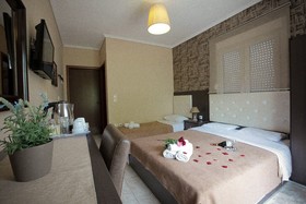 Hotel Epavli