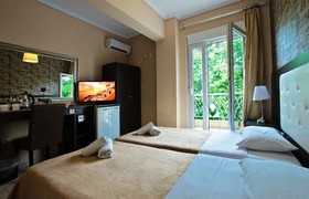 Hotel Epavli