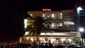 Hotel Epavli