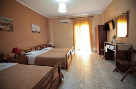 Hotel Epavli