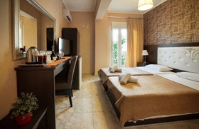 Hotel Epavli