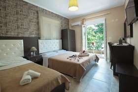 Hotel Epavli