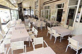 Hotel Epavli