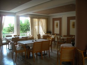 Iris Hotel