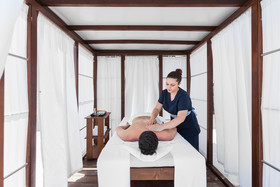 Ammon Zeus Luxury Beach Hotel