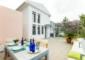 Green Bay Villa by JJ Hospitality